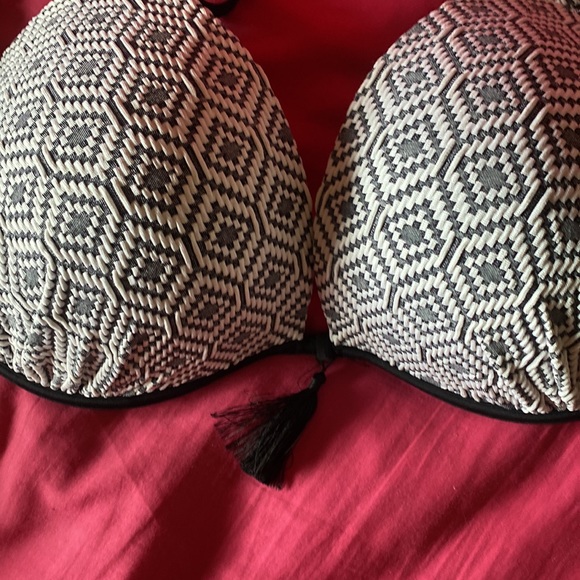 Shade Bundle 36DD Tie Neck Gold Clasp Back close Lightly Padded Top - Picture 3 of 8